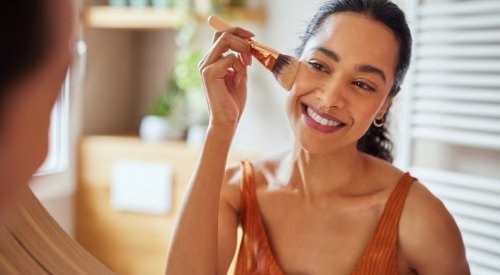 Roquette Beauté lance une poudre sensorielle compactable d'origine végétale