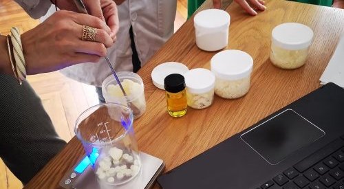 Clean make-up : Un laboratoire pour co-créer, innover et tester les formules